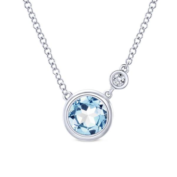 Birthstone of the Month: Aquamarine