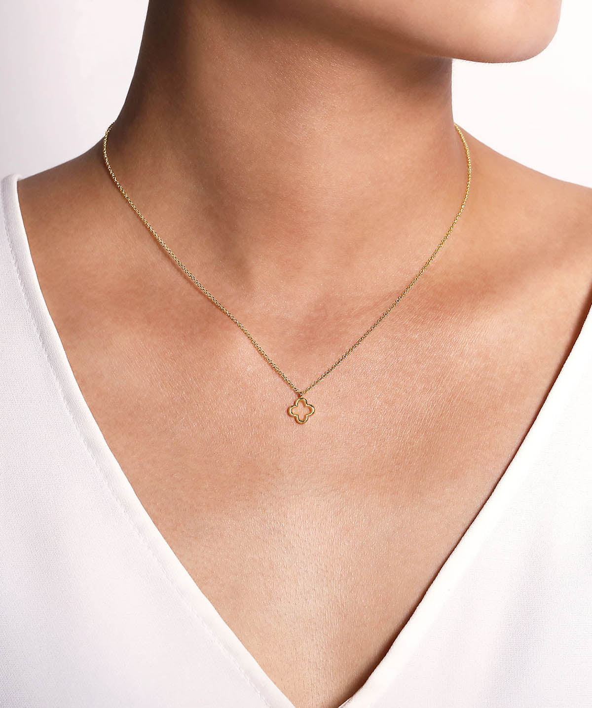 14K Yellow Gold Open Clover Pendant Necklace