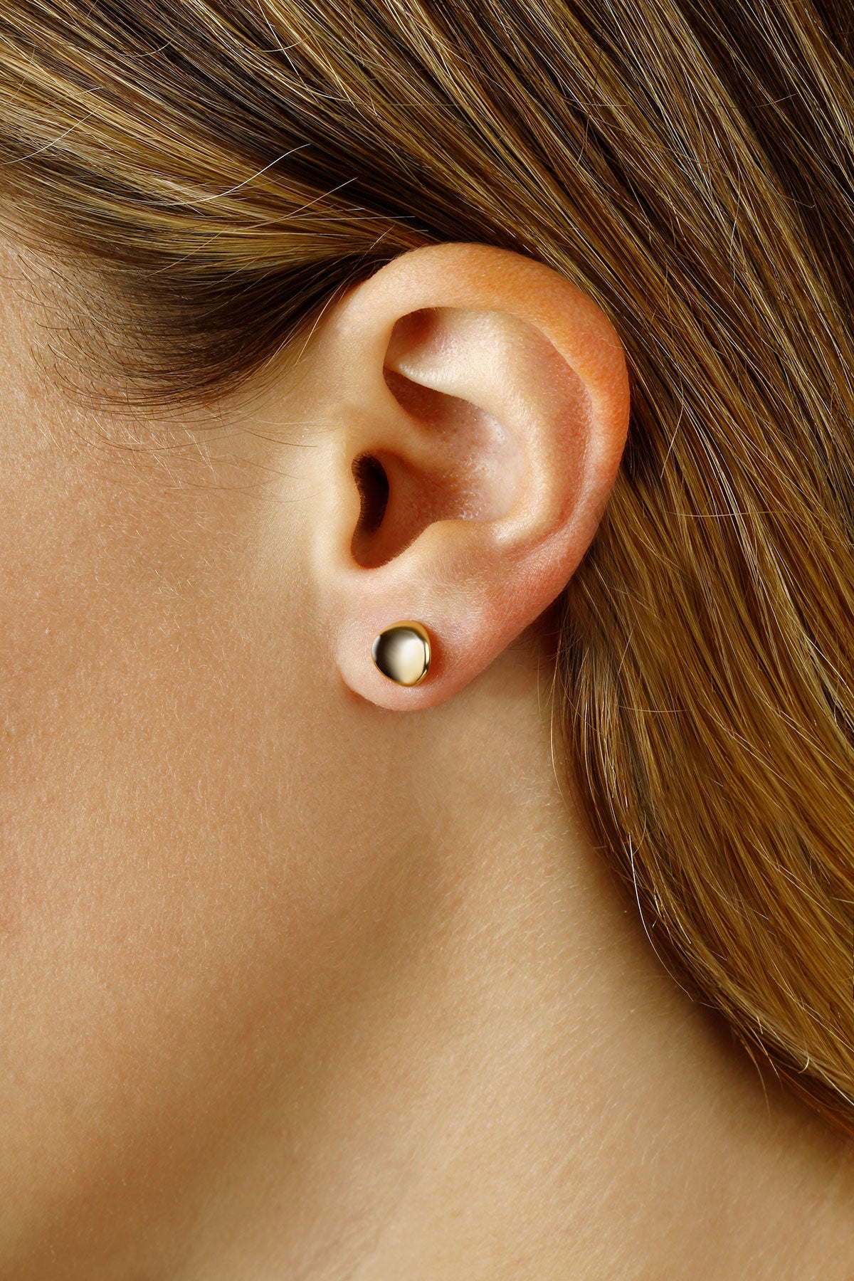 14K Yellow Gold 8MM Dapped Disk Stud Earrings