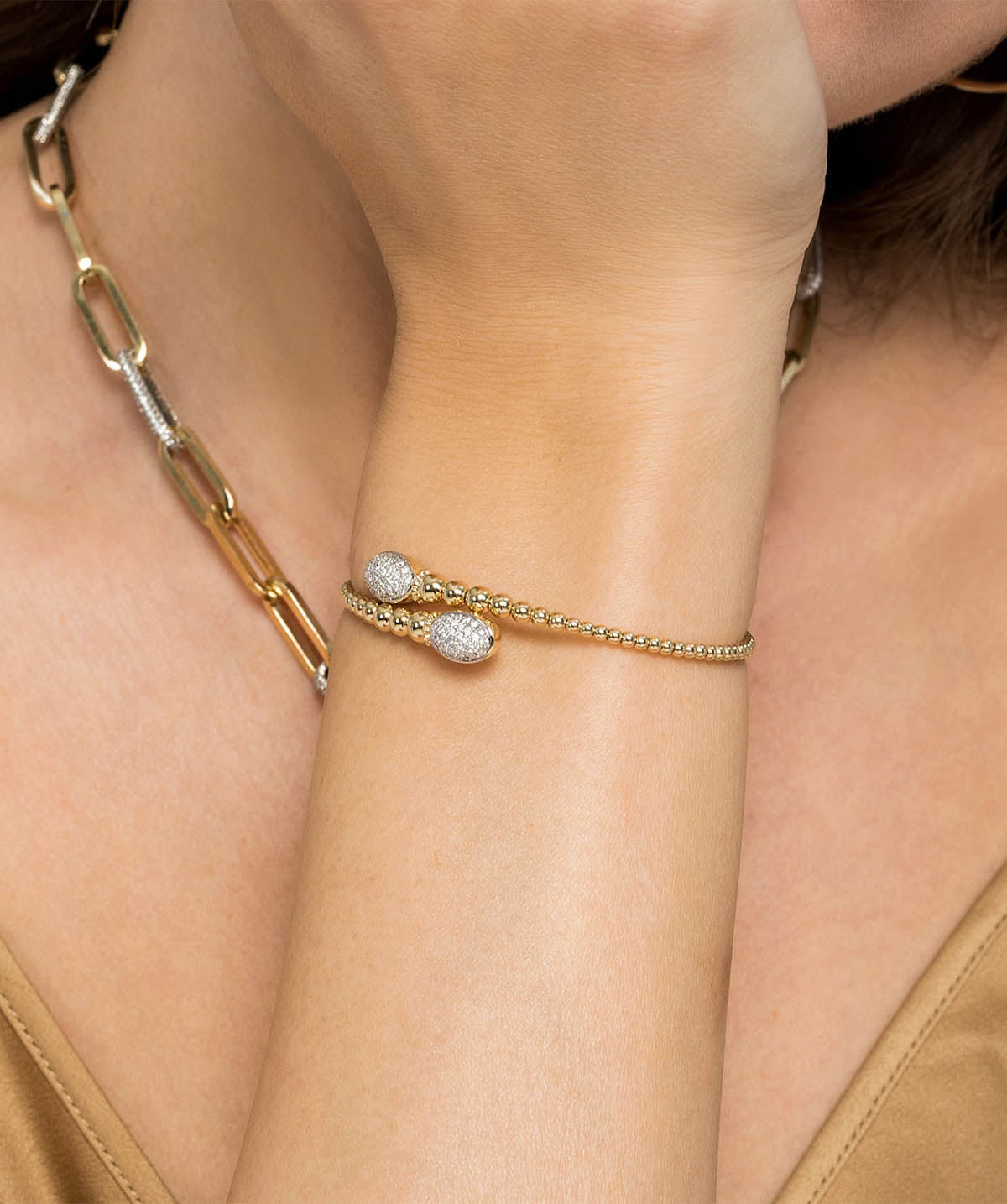 14K Yellow Gold Bujukan Diamond Bangle