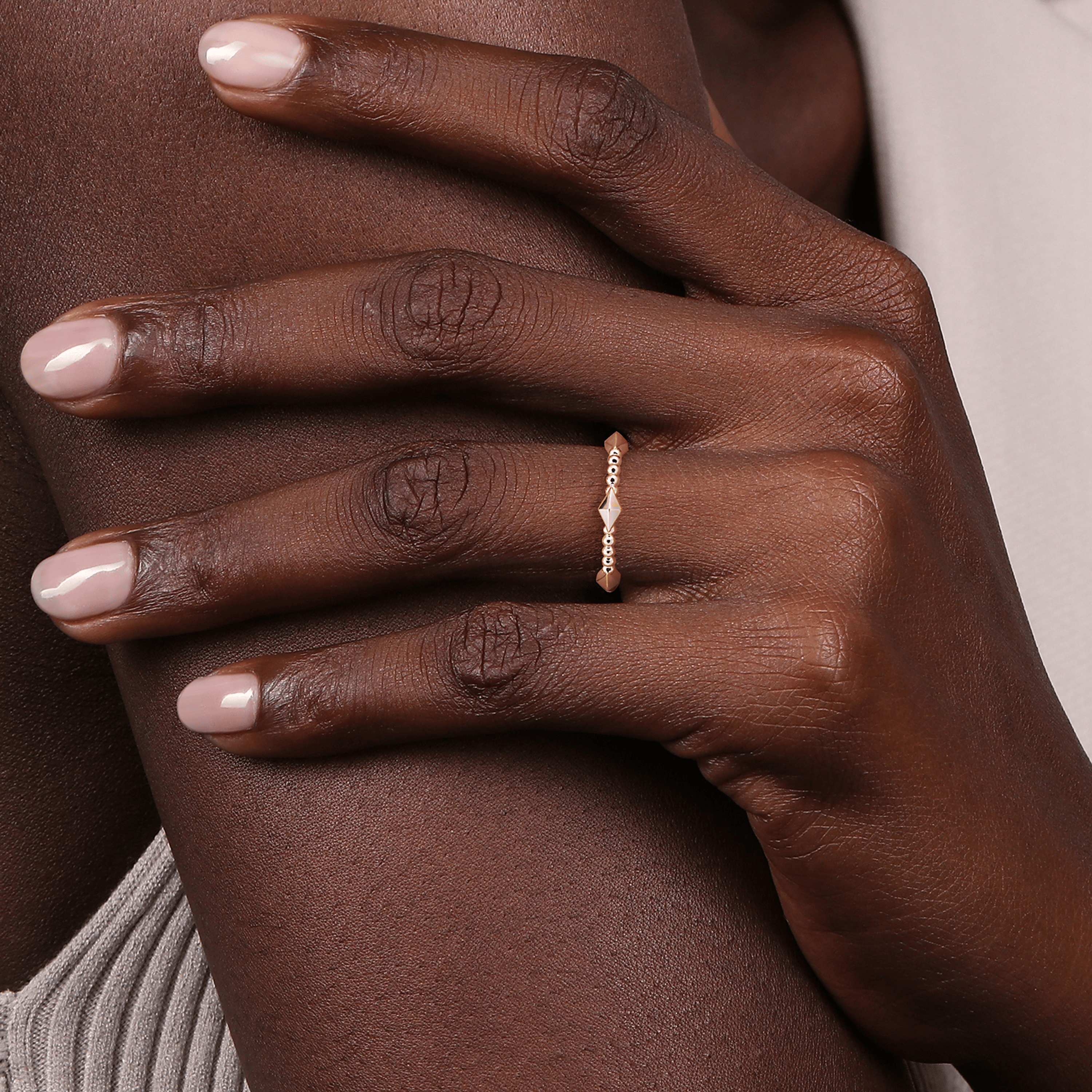 14K Yellow Gold Pyramid Classic Ring-Bujukan