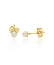 Bellman's Nucleated Fresh Water Pearl Studs