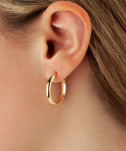14K Yellow Gold Small Oval 1.2mm Round Tube Hoop Earrings