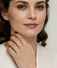 14K White Gold Graduating Diamond Wide Band Ring