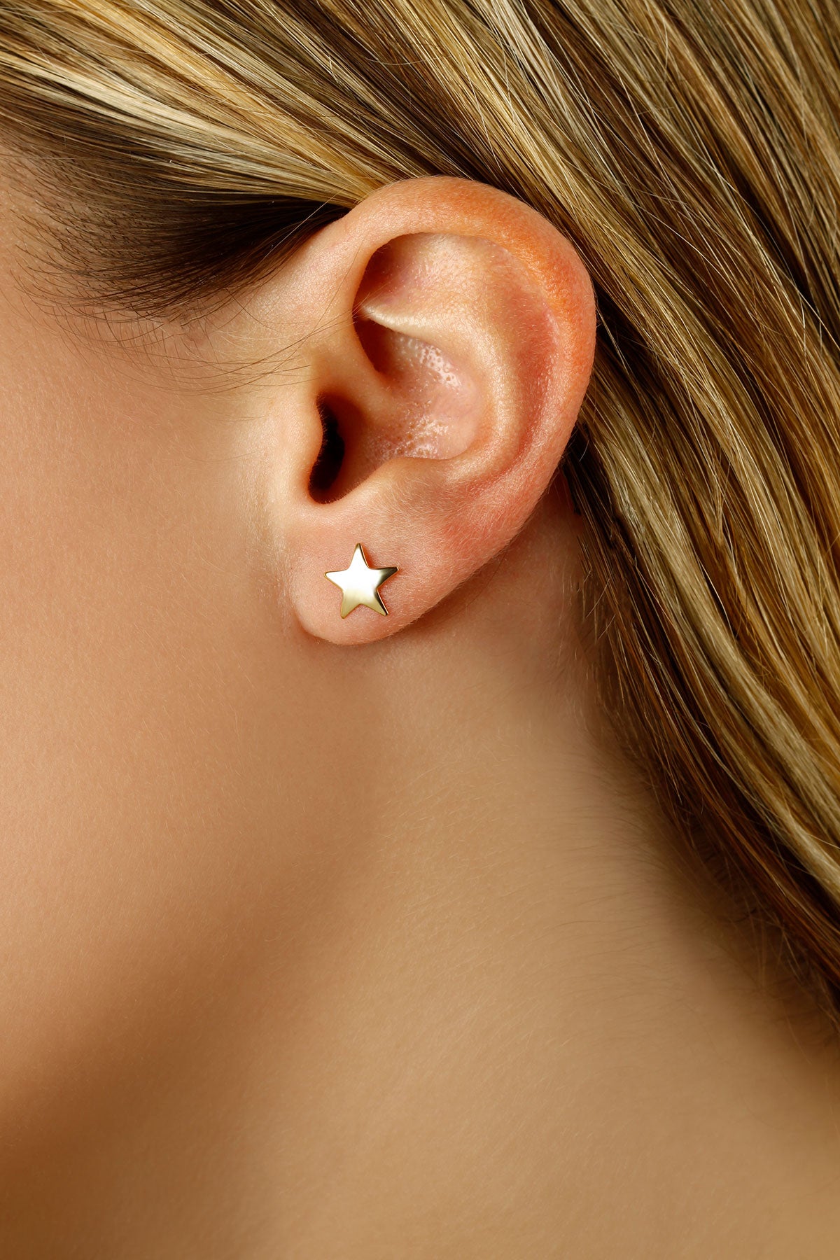 14K Yellow Gold Medium Star stud Earrings