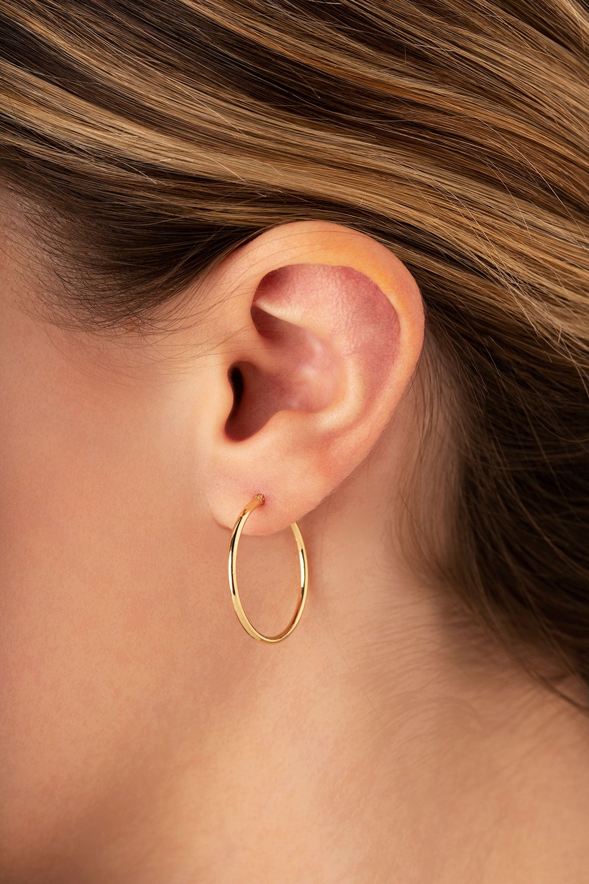 14K Yellow Gold Medium Hoop Earrings