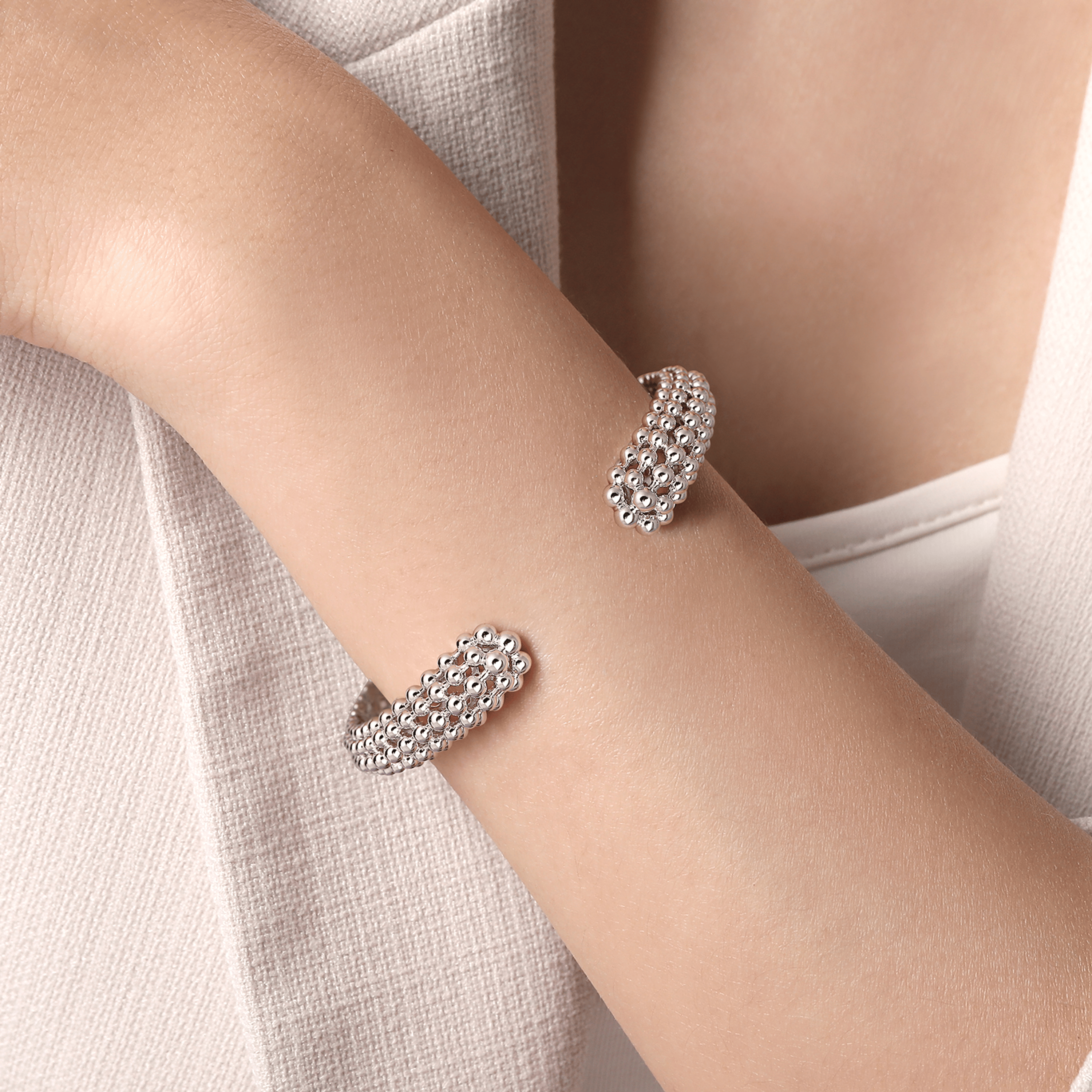 925 Sterling Silver Bujukan Beaded Split Bangle