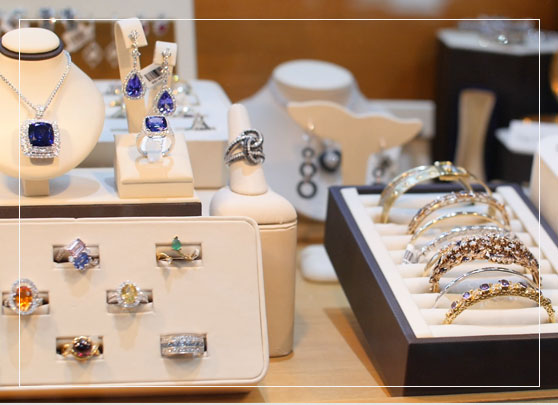 Gold-Buying_002.jpg__PID:c639cf39-d3ba-4c16-88c3-ad4fb75b7b74