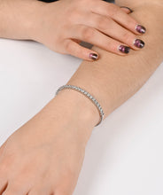 14K White Gold Diamond Flexible Bangle Bracelet 3.56cttw