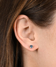 14K White Gold 5mm Montana Sapphire Stud Earrings