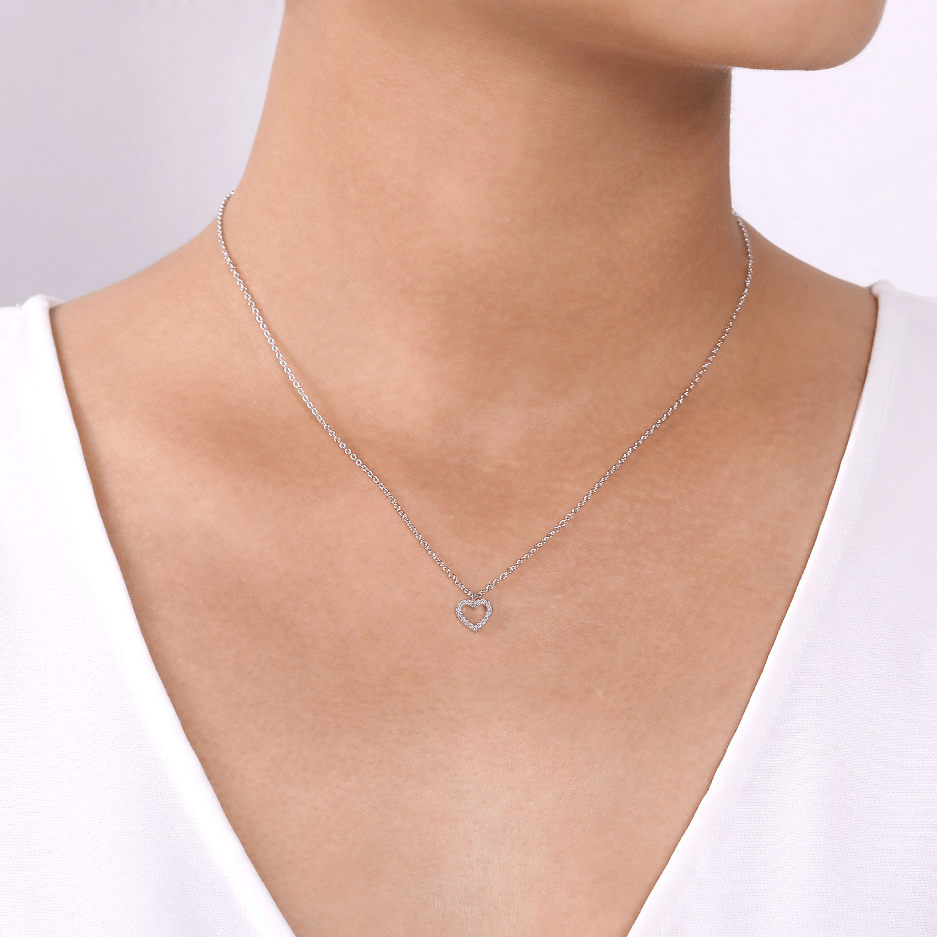 Pendant Necklace Heart 14K White Gold Diamond