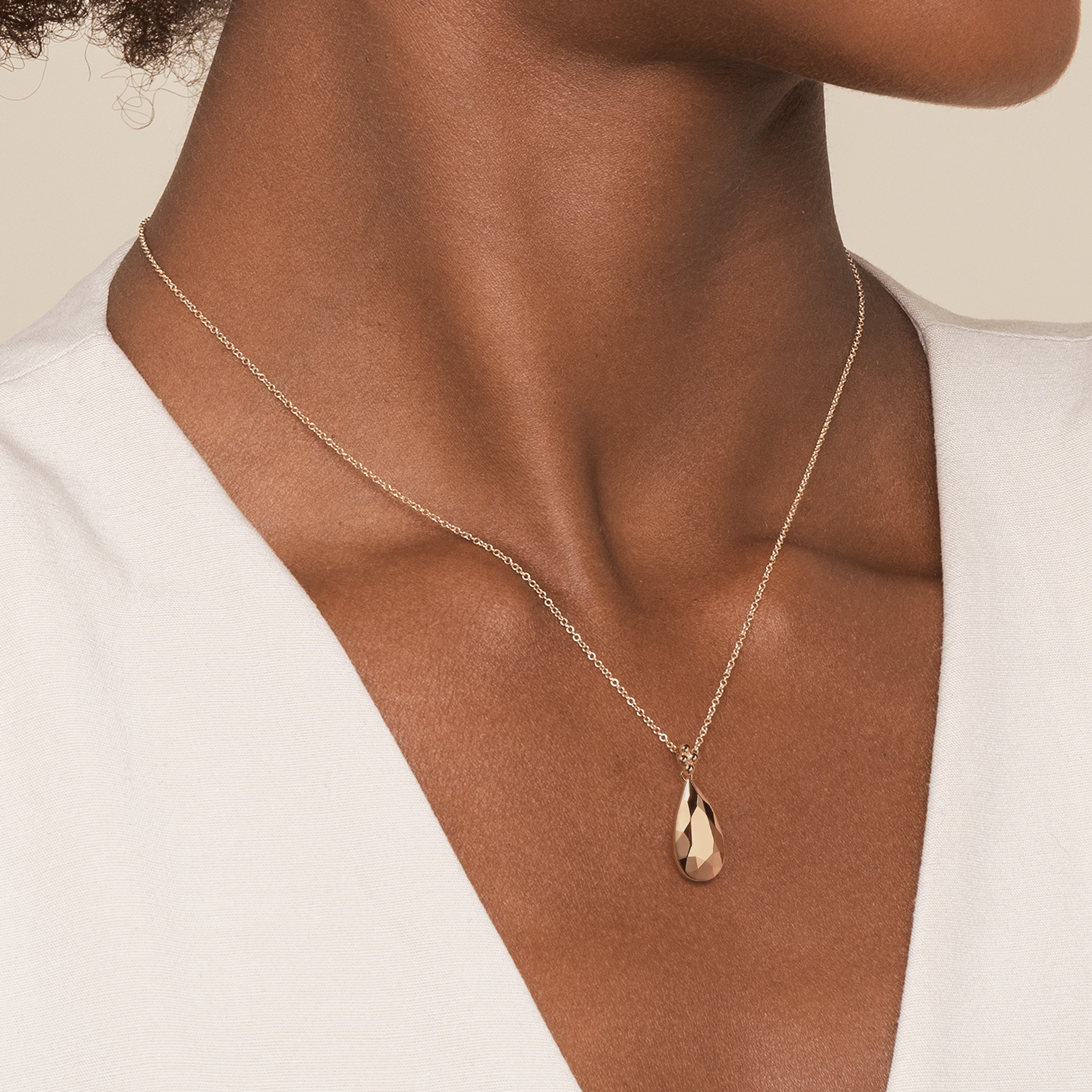 Bujukan Clover - Pendant Necklace Teardrop 14K Yellow Gold Bujukan