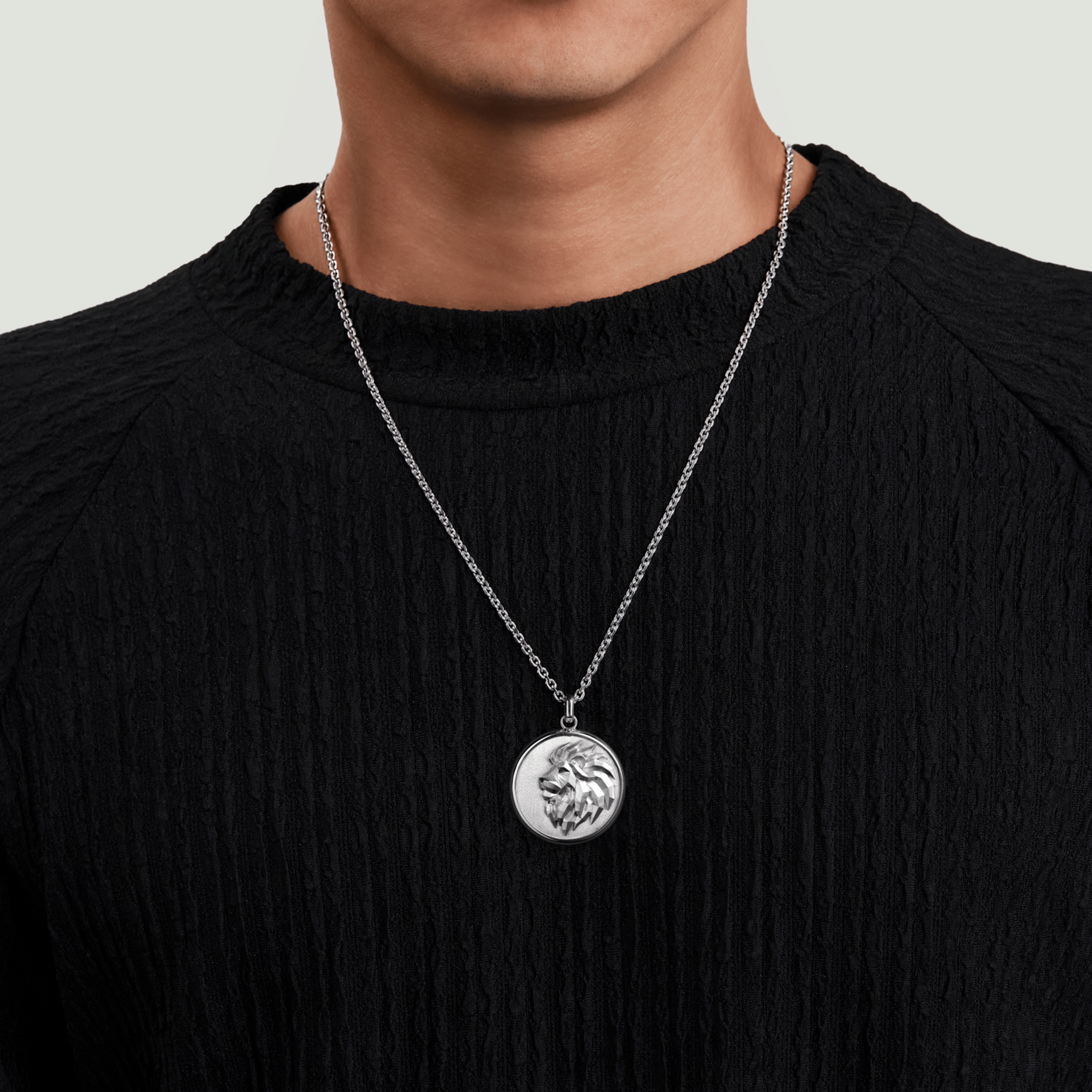 925 Sterling Silver Lion Medallion Pendant Necklace