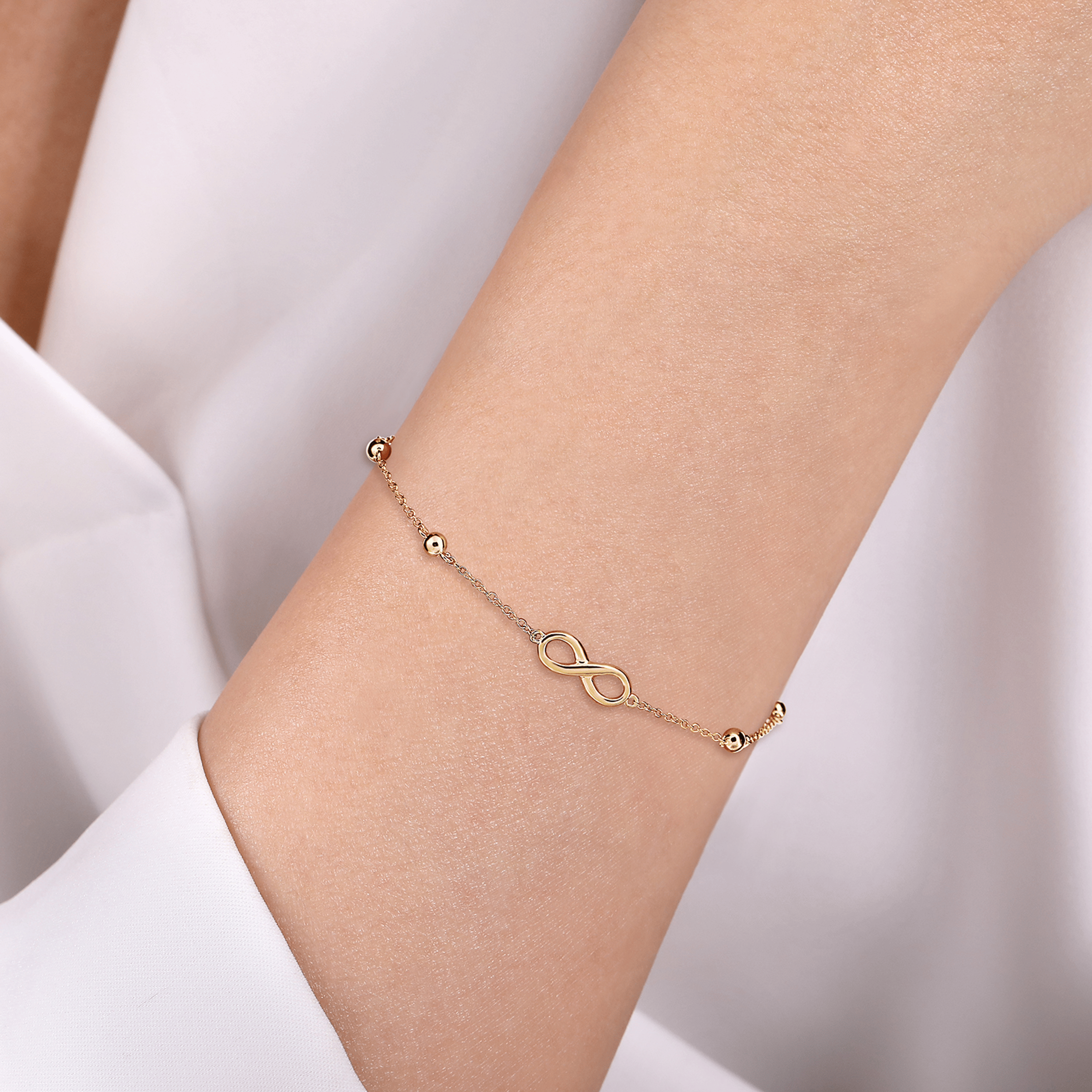 14K Yellow Gold Infinity Chain Bracelet-Bujukan